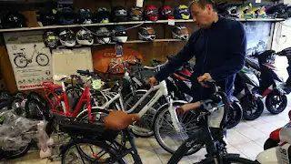 Peugeot Motocycles - Cardot Sarl, Saint-Quentin