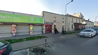Auto Flash, Stains
