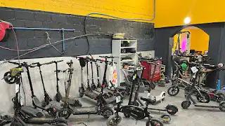 GodOfScooter, Saint-Denis